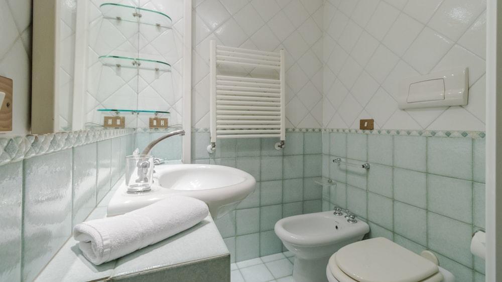 Italianway - Tadino 13 Appartement Milaan Buitenkant foto