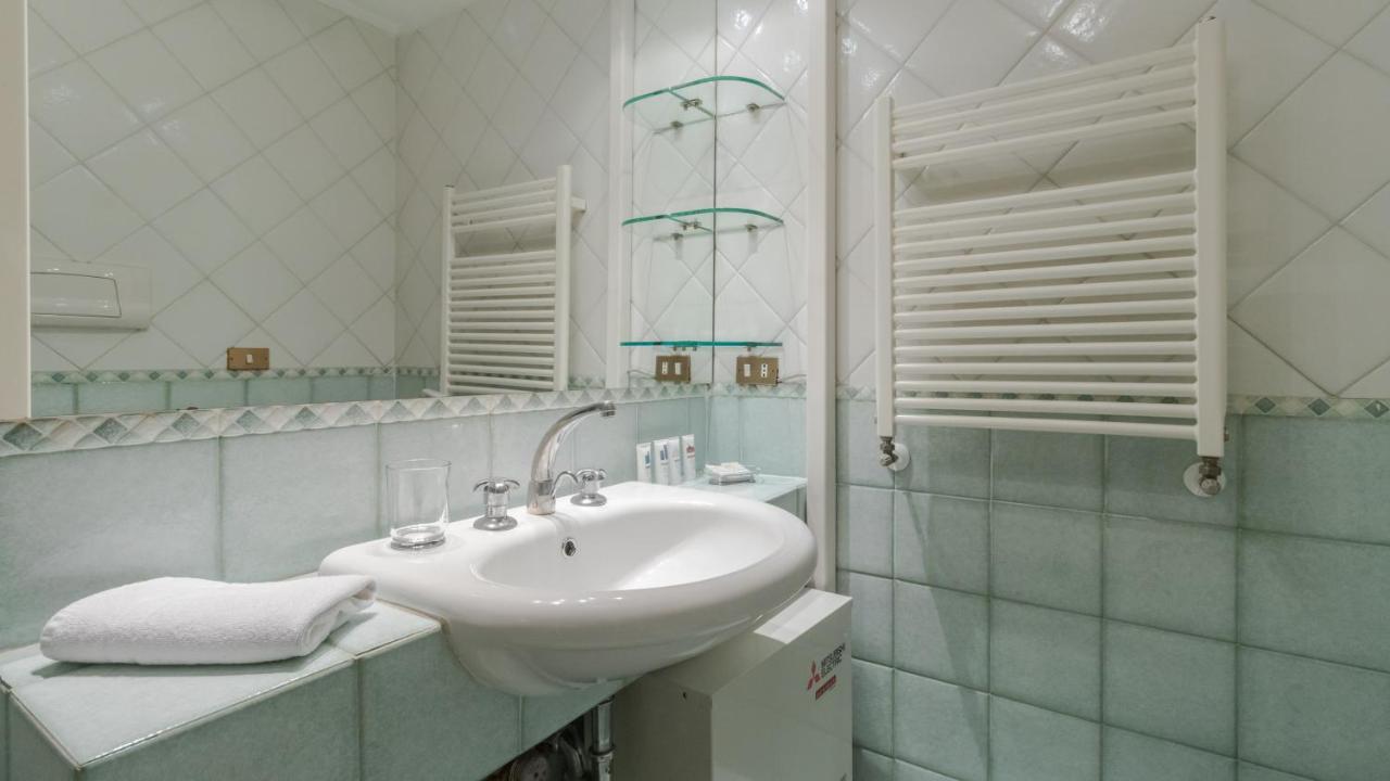 Italianway - Tadino 13 Appartement Milaan Buitenkant foto
